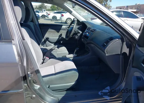 2004 Honda Civic Lx from USA, damaged, VIN 2HGES165X4H555890